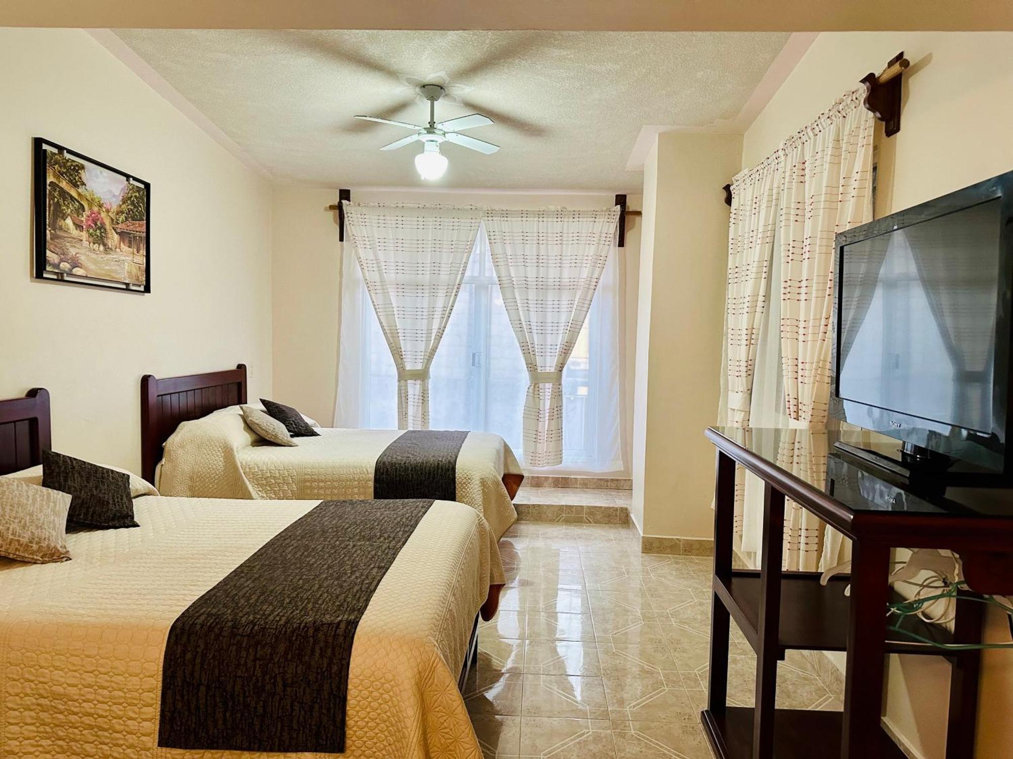 Hotel Monarca Tlalpujahua Экстерьер фото
