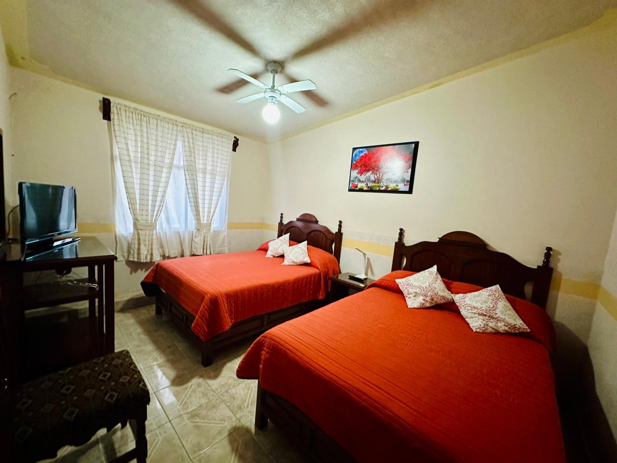 Hotel Monarca Tlalpujahua Экстерьер фото