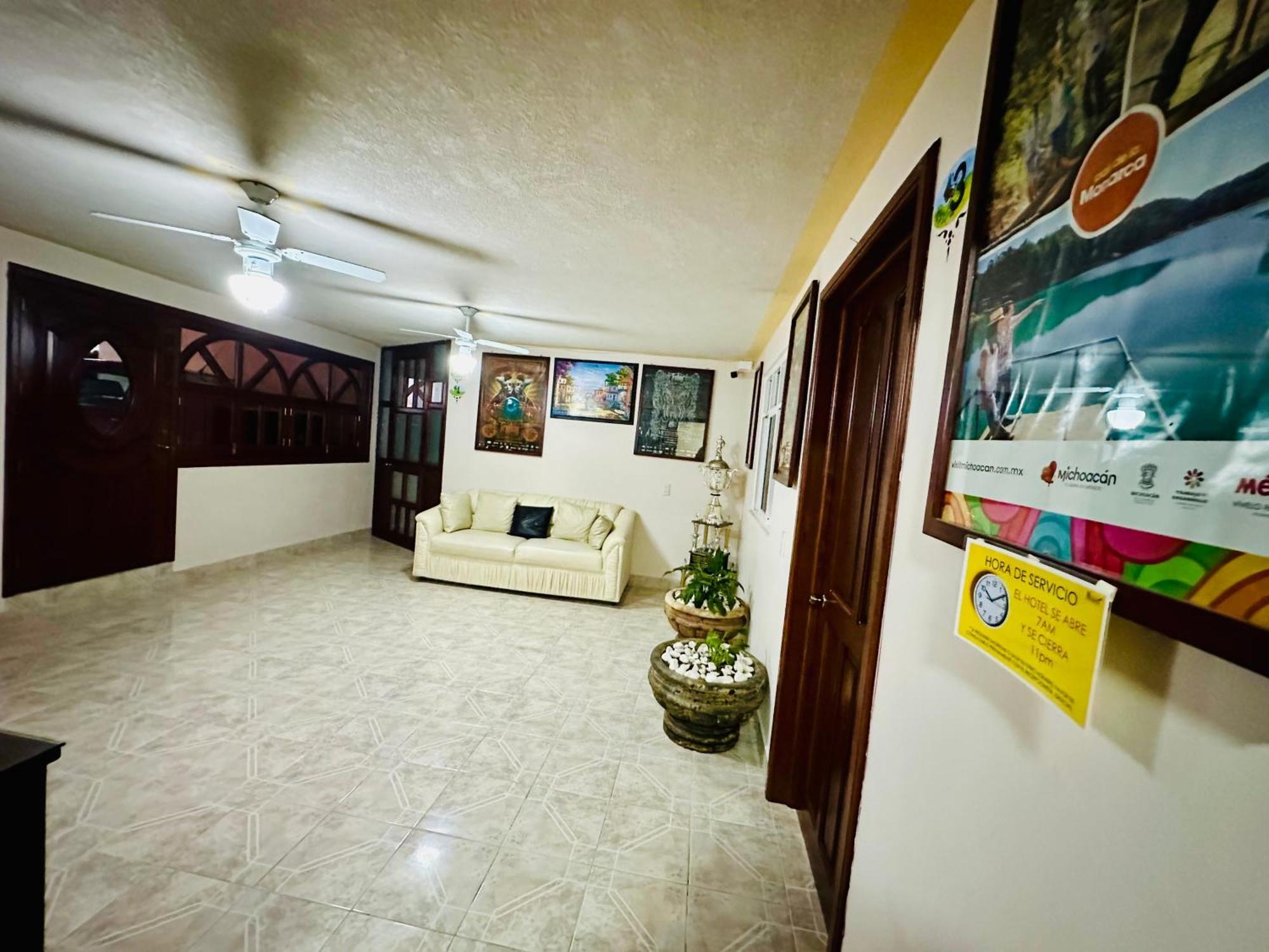 Hotel Monarca Tlalpujahua Экстерьер фото